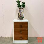Vintage nachtkastje met lades, Minder dan 50 cm, Gebruikt, 1 of 2 laden, Overige materialen