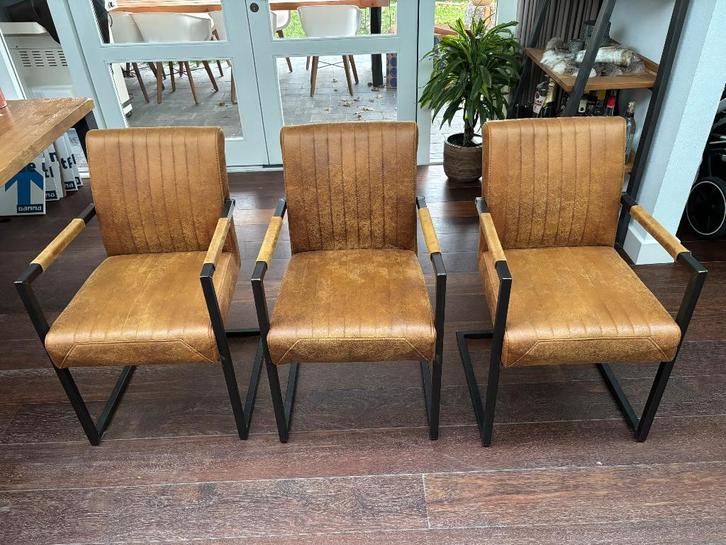 Eetkamer stoelen en bank, Huis en Inrichting, Stoelen, Zo goed als nieuw, Eén, Metaal, Overige materialen, Bruin, Ophalen