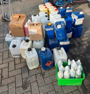 Grote partij professionele schoonmaak artikelen beschikbaar voor biedingen