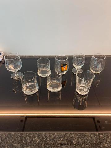 8  nieuwe aperitief-glazen beschikbaar voor biedingen