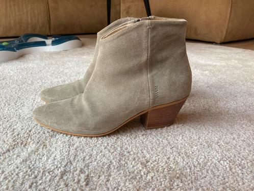 Taupe suède laarsjes Via Vai maat 40, Kleding | Dames, Schoenen, Zo goed als nieuw, Beige, Ophalen of Verzenden