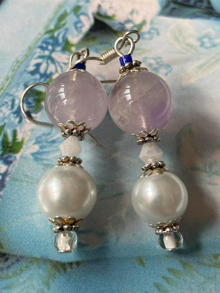 Amethist-parel hangers, Sieraden, Tassen en Uiterlijk, Oorbellen, Nieuw, Hangers, Overige materialen, Overige kleuren, Ophalen of Verzenden