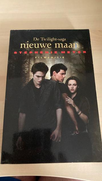 Stephenie Meyer - Nieuwe maan beschikbaar voor biedingen