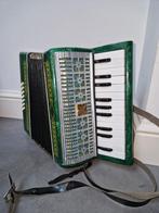 Accordeon vermoedelijk Russisch, Ophalen of Verzenden