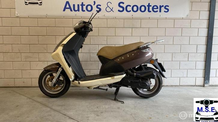 PeugeotViva City 4T snorscooter 25KM, Fietsen en Brommers, Scooters | Peugeot, Gebruikt, Vivacity, Benzine