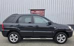 Kia Sportage 2.0 CVVT Fifteen | YOUNGTIMER | TREKHAAK |, 1442 kg, 4 cilinders, Leder en Stof, Zwart