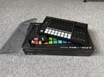 Roland MC-707 Groovebox, Muziek en Instrumenten, Ophalen, Zo goed als nieuw, Roland