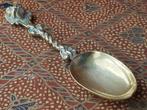 Mooie zware antieke lepel uit Engeland van brons 18 cm.