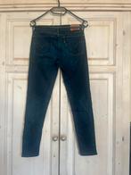 Levi’s 710 jeans maat 27, Ophalen of Verzenden, Zo goed als nieuw, Blauw, W27 (confectie 34) of kleiner