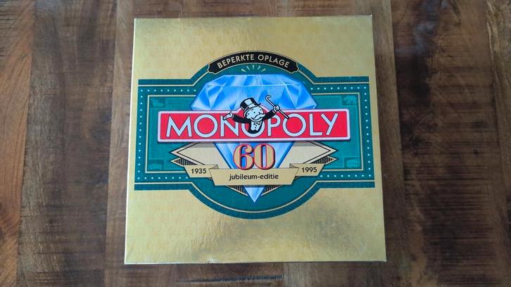 Monopoly Jubileum Editie 60 jaar, Hobby en Vrije tijd, Gezelschapsspellen | Bordspellen, Zo goed als nieuw, Een of twee spelers