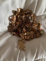 Set Goudkleurige Bedelmix, Sieraden, Tassen en Uiterlijk, Broches, Ophalen of Verzenden, Zo goed als nieuw, Goud, Overige materialen