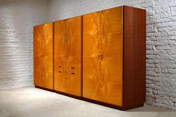 Set van 3 Mooie ruime Kledingkasten ,strak Seventies Design beschikbaar voor biedingen