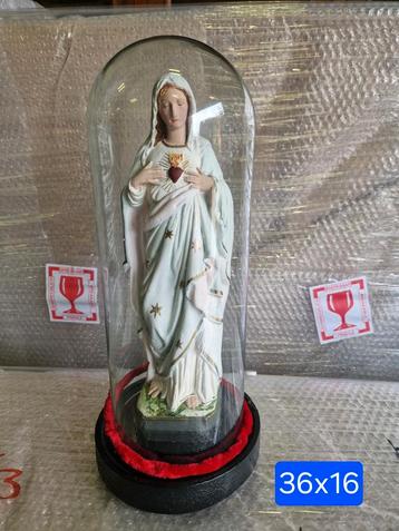 Lieve Maria onder stolp beschikbaar voor biedingen