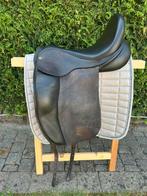 Donkerbruin Dressuurzadel Hulsebos balance 17,5 inch., Dieren en Toebehoren, Ophalen of Verzenden, Zo goed als nieuw, Dressuur