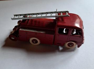 Dinky Toys Brandweerauto - Vrijwel Onbeschadigd! beschikbaar voor biedingen