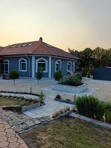 Te koop villa Hongarije met diverse verhuur mogelijkheden  beschikbaar voor biedingen
