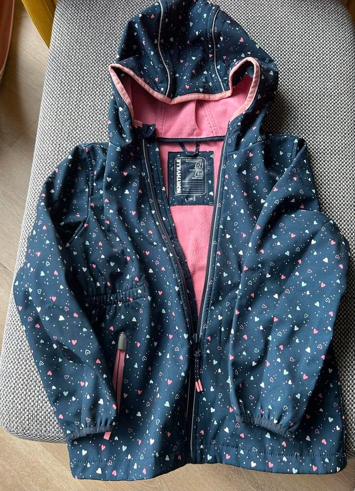 Northville Softshell Jas Maat 128 - Hartjes, Kinderen en Baby's, Kinderkleding | Maat 122, Gebruikt, Meisje, Jas, Ophalen