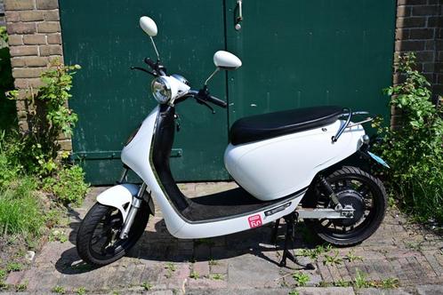 Electrische snorscooter EEEEFUN als nieuw, Fietsen en Brommers, Snorfietsen en Snorscooters, Gebruikt, Overige merken, Elektrisch