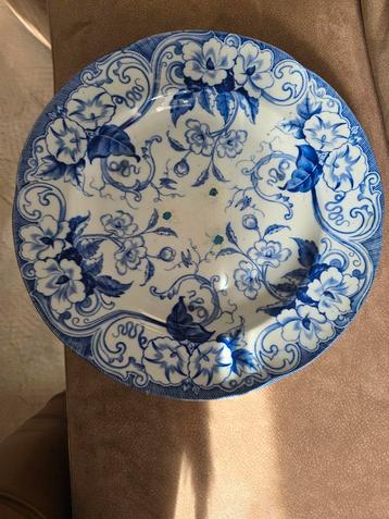 Delfts Blauw Bord met Bloemen 36cm doorsnede beschikbaar voor biedingen