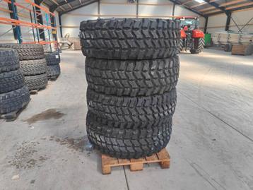 Goodyear 395/85R20 banden Unimog shovel beschikbaar voor biedingen