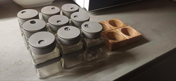 Kruidenpotjes, glas, 9 stuks+ 4 hout servetringen, Huis en Inrichting, Keuken | Keukenbenodigdheden, Nieuw, Ophalen of Verzenden