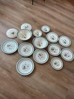 Service set, Huis en Inrichting, Keuken | Servies, Ophalen, Gebruikt, Overige stijlen, Bord(en)