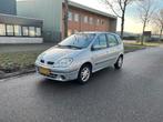 Renault Scénic 1.6-16V Airco, Trekhaak Bjr2003 Loop of sloop, 1225 kg, 4 cilinders, Origineel Nederlands, Bedrijf