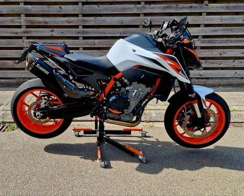 Ktm duke 890 R Akrapovic 2855km!!, Motoren, Motoren | KTM, Bedrijf, Naked bike, meer dan 35 kW, 2 cilinders, Motorrijbewijs A