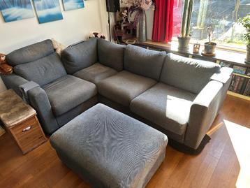 Ikea Vimle hoekbank met blauw stof, poef en 1 hoofdkussen beschikbaar voor biedingen