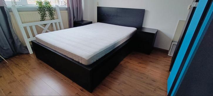 Compleet Ikea Malm bed 140x200 + nachtkastjes, Huis en Inrichting, Slaapkamer | Boxsprings, Zo goed als nieuw, 140 cm, 200 cm