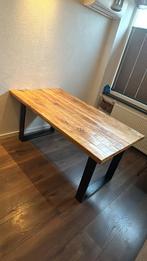Houten eettafel met metalen poten, Huis en Inrichting, Tafels | Eettafels, Ophalen, Gebruikt, Eikenhout, 50 tot 100 cm