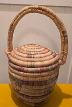 Mooie rotan mand met deksel, Ophalen of Verzenden, Zo goed als nieuw, Rond, Riet