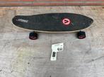 Electrisch skateboard (Defect), Sport en Fitness, Skateboarden, Ophalen of Verzenden, Gebruikt, Skateboard