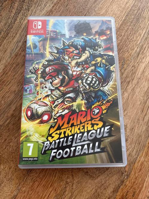 Mario Strikers: Battle League Football - Switch, Spelcomputers en Games, Games | Nintendo Switch, Zo goed als nieuw, Sport, 3 spelers of meer