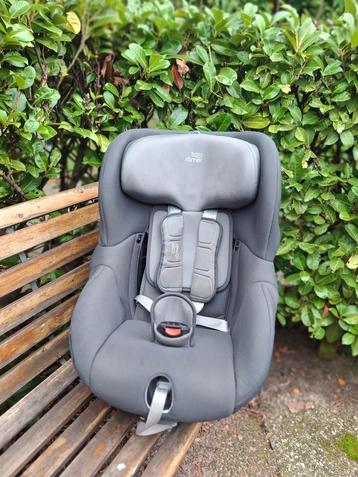 Britax Römer trifix2 i-size autostoel Storm Grey beschikbaar voor biedingen