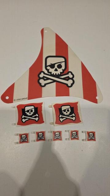 LEGO Pirates - zijl en vlaggen beschikbaar voor biedingen