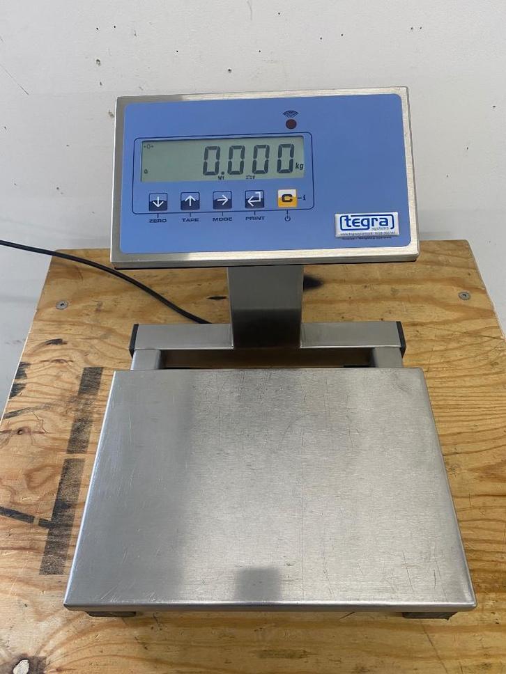 Dini Argeo weegschaal RVS tot 6 kg, Doe-het-zelf en Verbouw, Weegschalen, Gebruikt, Overige typen, Minder dan 50 kg, Ophalen of Verzenden