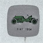 SP0869 Speldje Fiat 1904 groen, Verzamelen, Speldjes, Pins en Buttons, Gebruikt, Ophalen of Verzenden