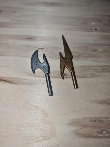 Battle Beasts Wapens - Bijl en Speer beschikbaar voor biedingen