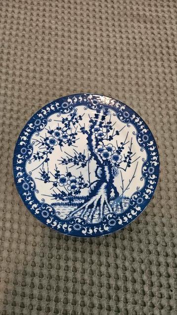 Vintage Blauw Wit Decoratief Bord beschikbaar voor biedingen