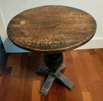 Antieke ronde houten tafel H52xD48 cm