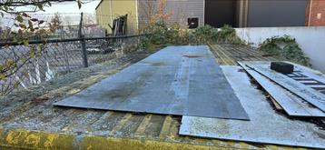 Gegalvaniseerde vloerplaat aanhanger - 101x470cm beschikbaar voor biedingen