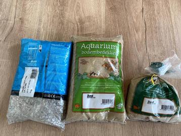 Aquarium bodembedekkers zand en grind beschikbaar voor biedingen