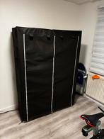 Stoffen kledingkast in goede staat, Huis en Inrichting, Ophalen of Verzenden, Zo goed als nieuw, Overige materialen, Met plank(en)