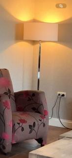 Mooie stevige stalen staande lampenvoet., Huis en Inrichting, Lampen | Vloerlampen, Ophalen, Overige materialen, Gebruikt, Modern