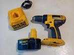 DeWalt 14.4V Accuboormachine, Gebruikt, Variabele snelheid, Ophalen of Verzenden, Boor- en Schroefmachine