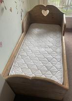 Steiger houten kleuter bed, Kinderen en Baby's, Kinderkamer | Bedden, 140 tot 160 cm, Matras, Zo goed als nieuw, 70 tot 85 cm