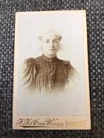 CDV, Vrouw kap/muts, van Winsen, Utrecht, Carte de Visite, Gebruikt, Foto, Klederdracht, Ophalen of Verzenden