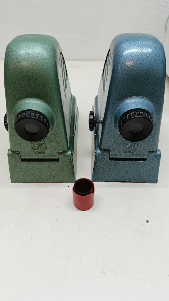 Bajka Diaskop diaprojector jaren 50 – groen/blauw, Audio, Tv en Foto, Diaprojectors, Gebruikt, Ophalen of Verzenden