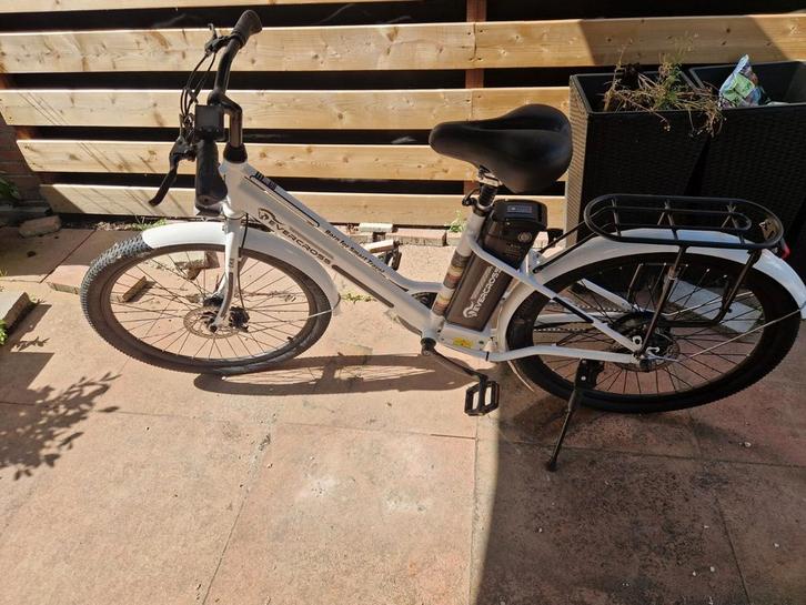Elektrische fiets  (niet gebruikt), Fietsen en Brommers, Elektrische fietsen, Zo goed als nieuw, Overige merken, 50 km per accu of meer